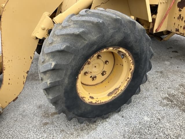 MINI WHEEL LOADER — Auction (lot 8459-452)