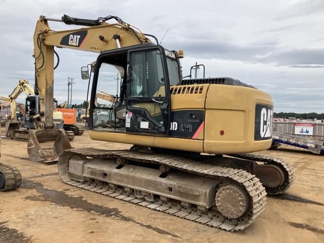 EXCAVATOR — Auction (lot 8459-453)