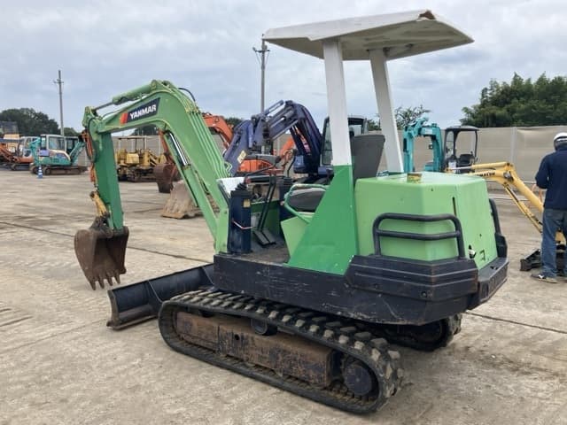 MINI EXCAVATOR — Auction (lot 8459-458)