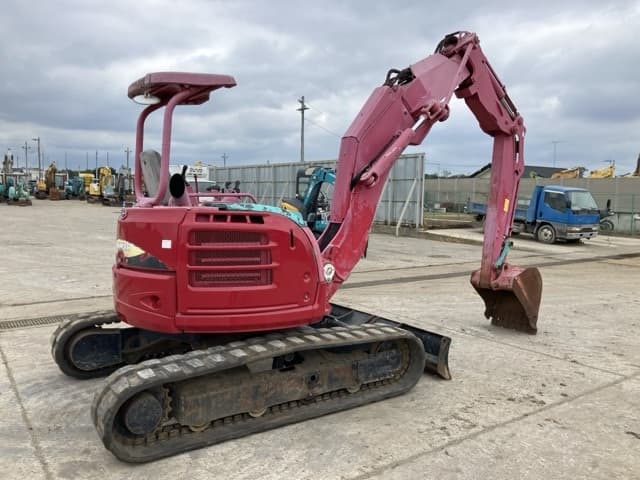 MINI EXCAVATOR — Auction (lot 8459-46)