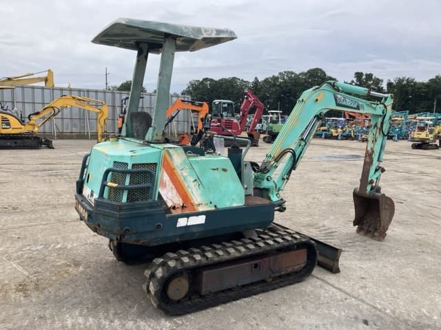 MINI EXCAVATOR — Auction (lot 8459-461)