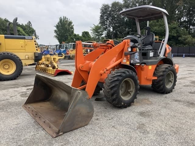 MINI WHEEL LOADER — Auction (lot 8459-469)
