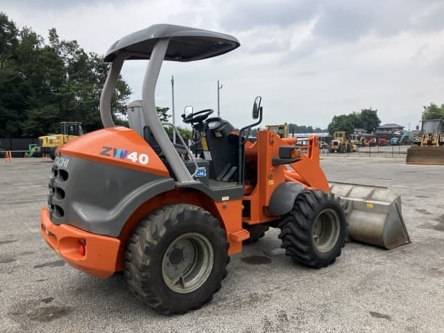 MINI WHEEL LOADER — Auction (lot 8459-469)