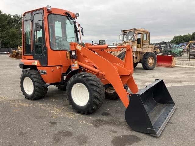 MINI WHEEL LOADER — Auction (lot 8459-47)