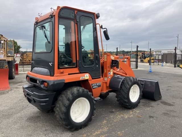 MINI WHEEL LOADER — Auction (lot 8459-47)