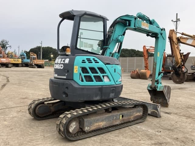 MINI EXCAVATOR — Auction (lot 8459-471)