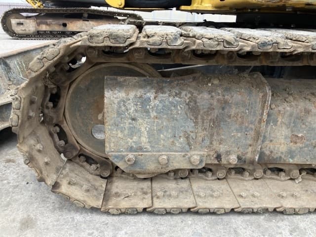 MINI EXCAVATOR — Auction (lot 8459-49)