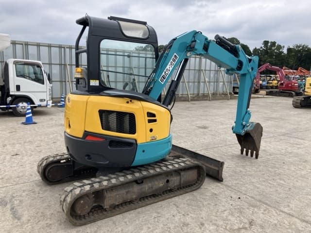MINI EXCAVATOR — Auction (lot 8459-50)