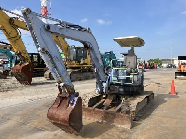 MINI EXCAVATOR — Auction (lot 8459-50002)