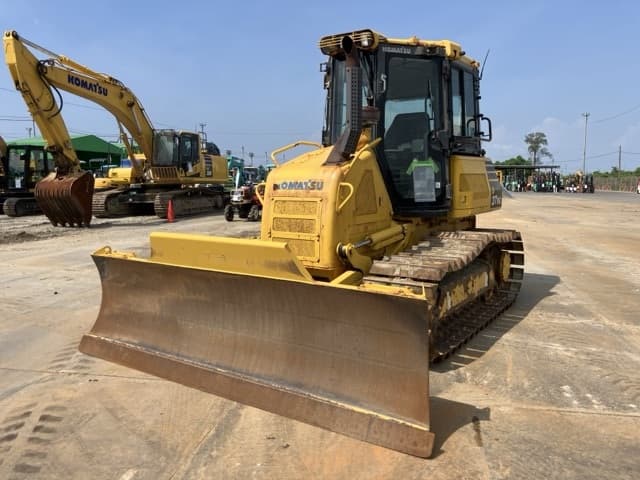 Bulldozer — Auction (lot 8459-50005)
