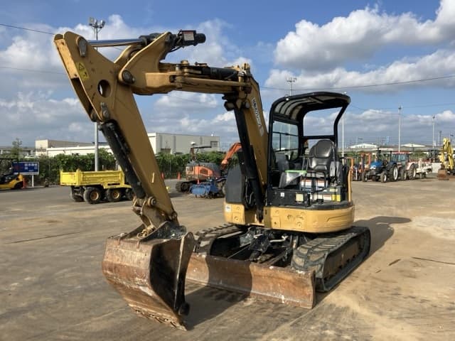 MINI EXCAVATOR — Auction (lot 8459-50007)