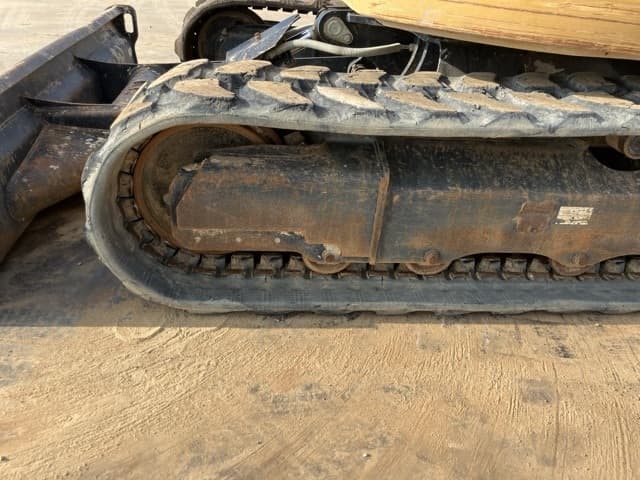 MINI EXCAVATOR — Auction (lot 8459-50007)