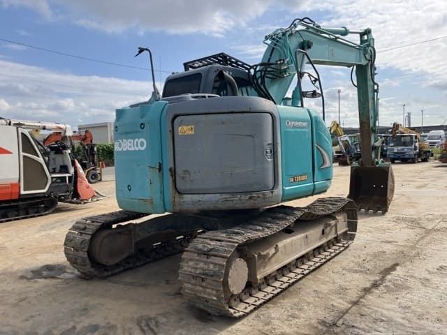 EXCAVATOR — Auction (lot 8459-50008)