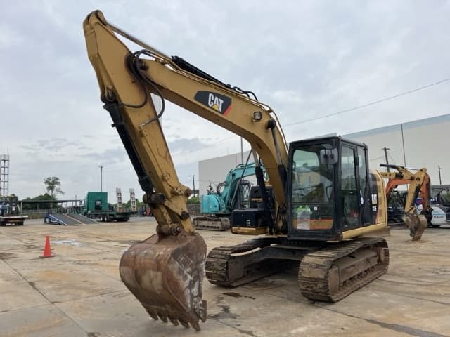 EXCAVATOR — Auction (lot 8459-50012)