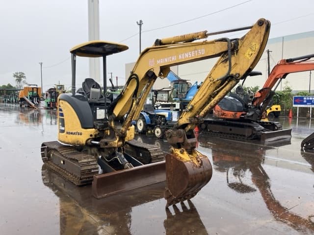 MINI EXCAVATOR — Auction (lot 8459-50014)