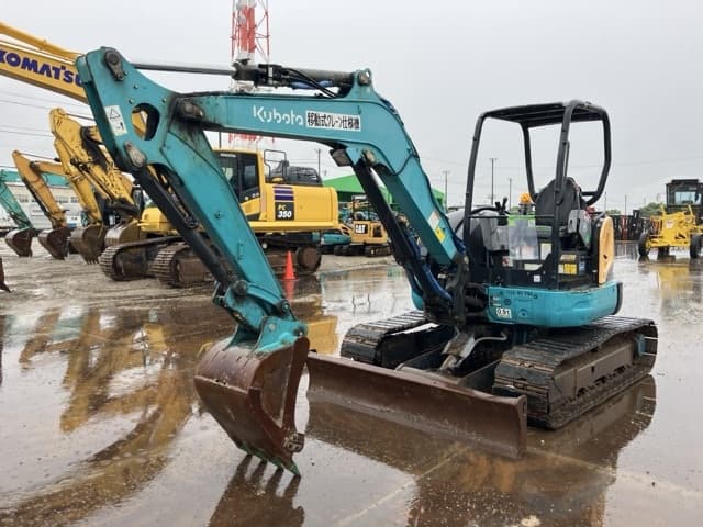 MINI EXCAVATOR — Auction (lot 8459-50015)