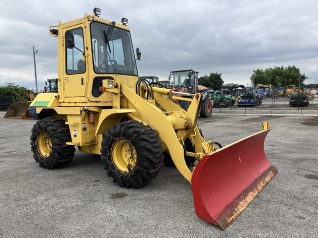 WHEEL LOADER — Auction (lot 8459-51)