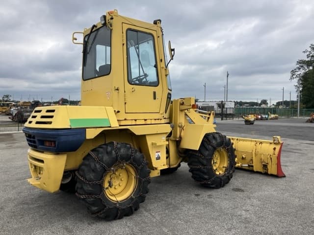 WHEEL LOADER — Auction (lot 8459-51)