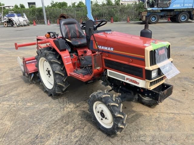 Tractor — Auction (lot 8459-52004)