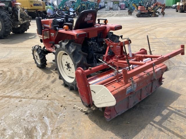 Tractor — Auction (lot 8459-52004)