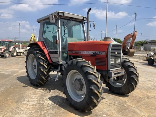 Tractor — Auction (lot 8459-52006)