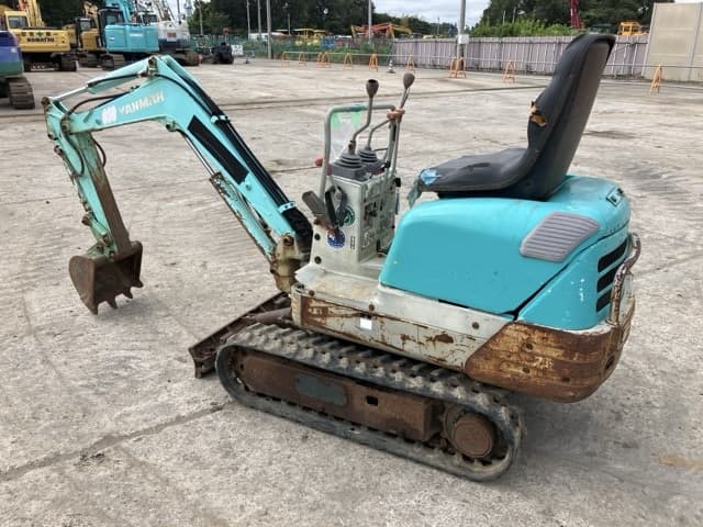 MINI EXCAVATOR — Auction (lot 8459-54)