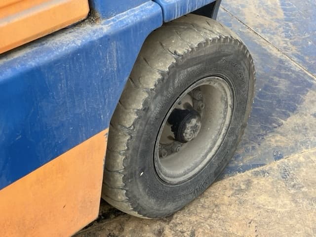 Forklift — Auction (lot 8459-54002)