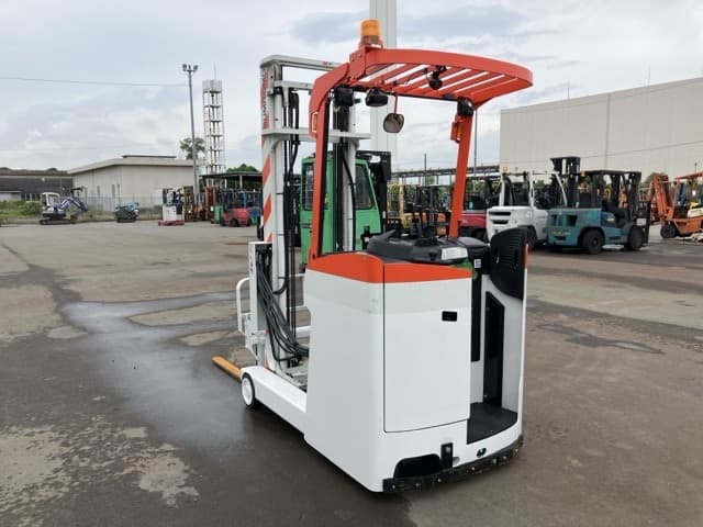 Reach Forklift — Auction (lot 8459-54016)