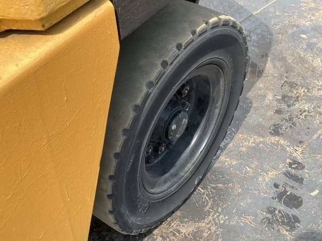 Forklift — Auction (lot 8459-54017)