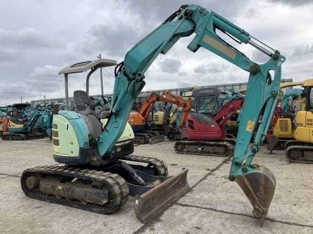 MINI EXCAVATOR — Auction (lot 8459-557)