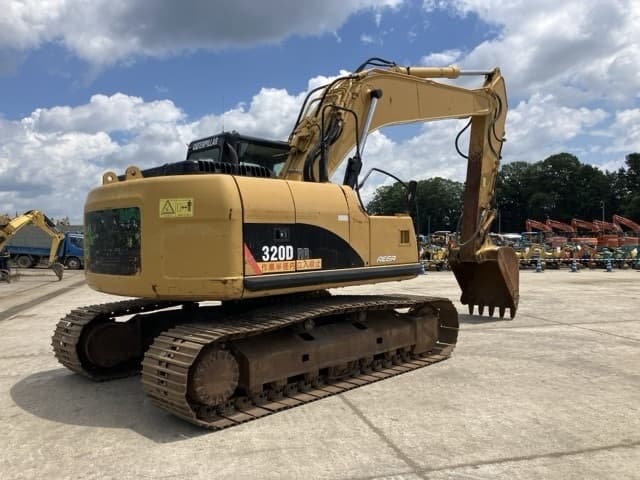 EXCAVATOR — Auction (lot 8459-573)