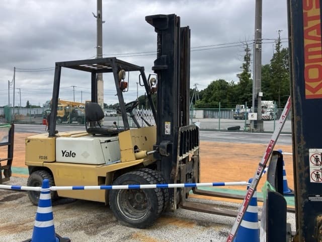 Forklift — Auction (lot 8459-5802)