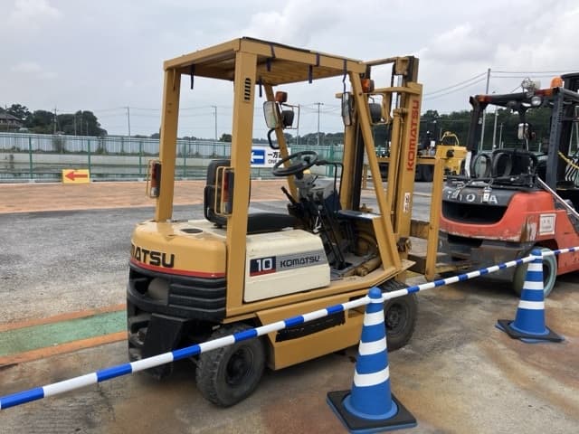 Forklift — Auction (lot 8459-5809)