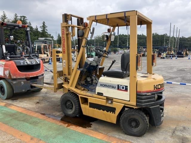 Forklift — Auction (lot 8459-5809)
