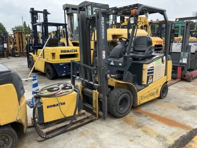 Battery Forklift — Auction (lot 8459-5810)