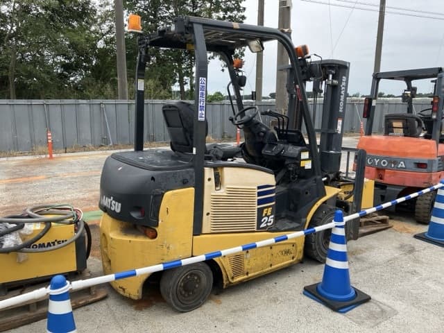 Battery Forklift — Auction (lot 8459-5811)