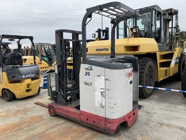 Reach Forklift — Auction (lot 8459-5812)