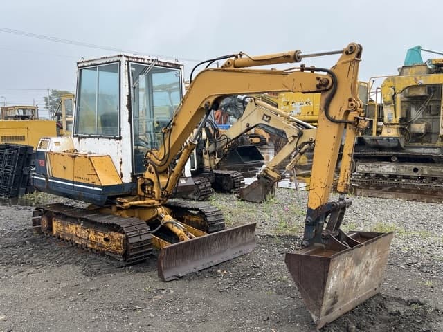 MINI EXCAVATOR — Auction (lot 8459-60004)