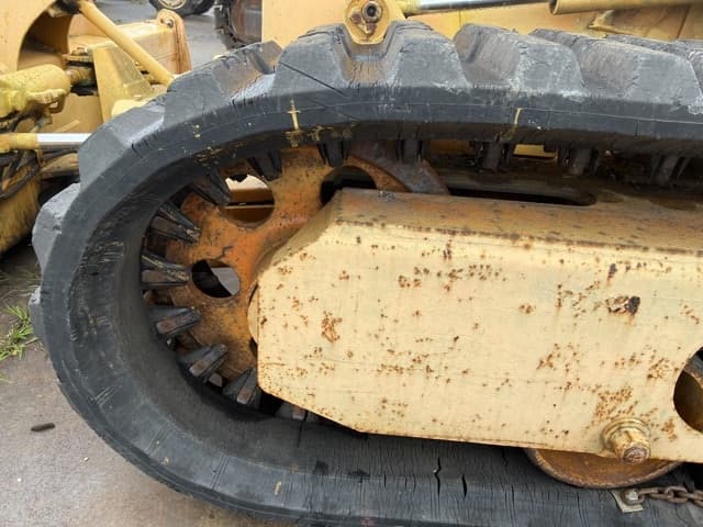 Bulldozer — Auction (lot 8459-60005)