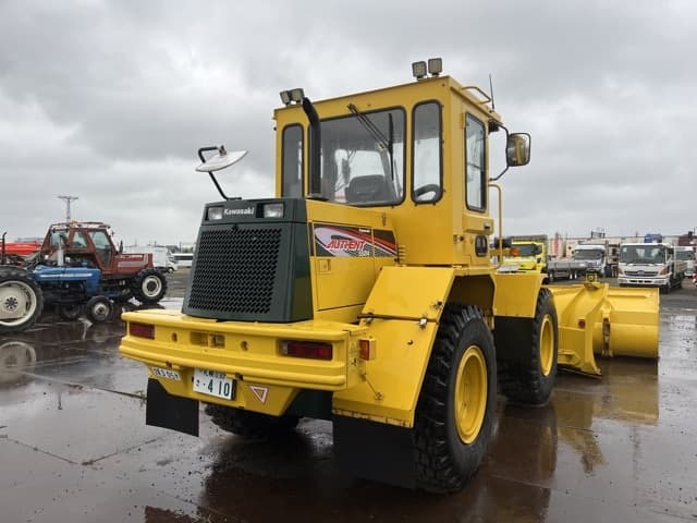 WHEEL LOADER — Auction (lot 8459-60006)