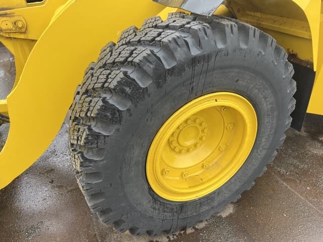 WHEEL LOADER — Auction (lot 8459-60006)