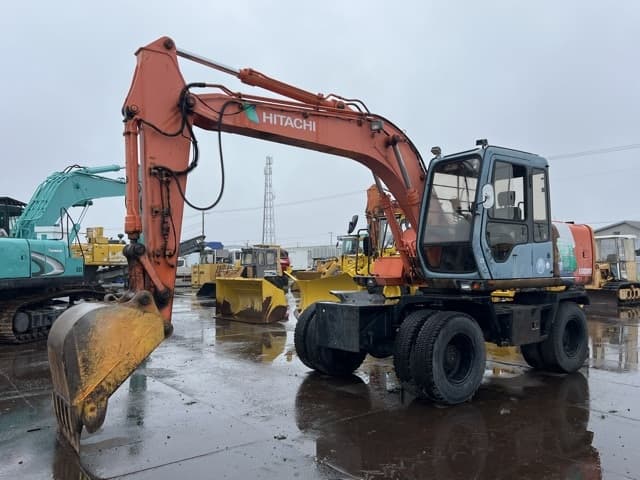 EXCAVATOR — Auction (lot 8459-60007)