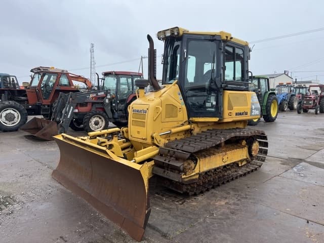 Bulldozer — Auction (lot 8459-60008)