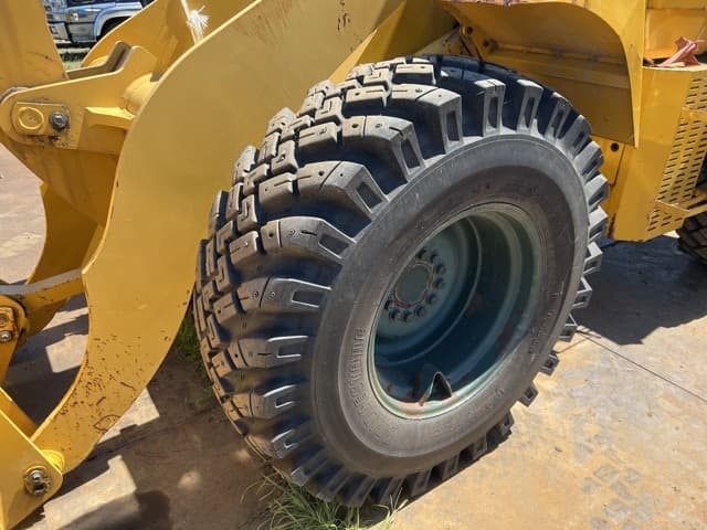 WHEEL LOADER — Auction (lot 8459-60010)