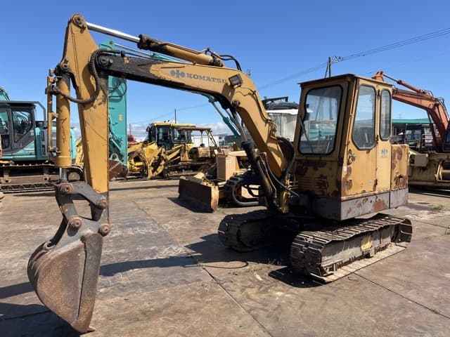 MINI EXCAVATOR — Auction (lot 8459-60012)