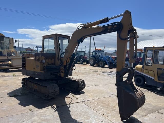 MINI EXCAVATOR — Auction (lot 8459-60012)