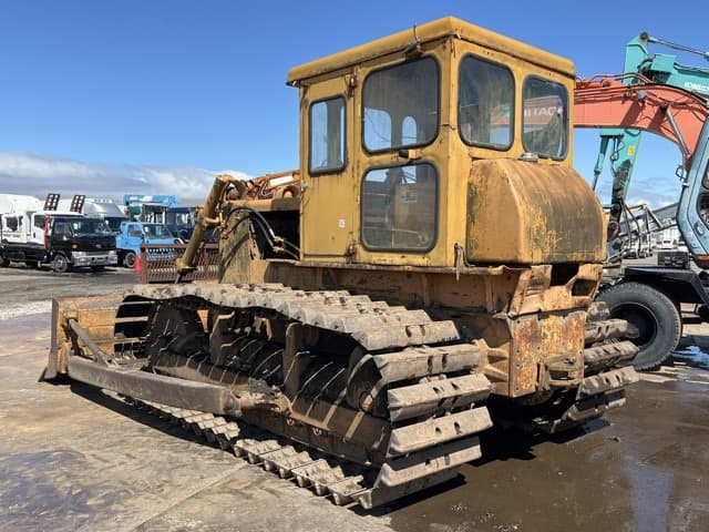 Bulldozer — Auction (lot 8459-60013)