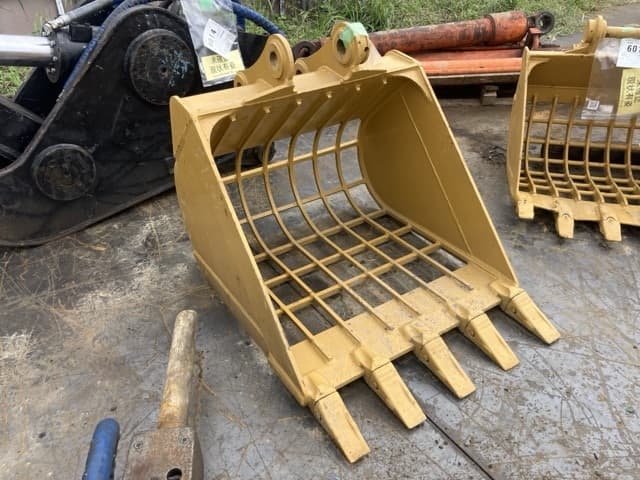 SKELETON BUCKET — Auction (lot 8459-6012)