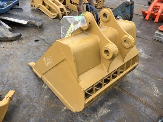 SKELETON BUCKET — Auction (lot 8459-6012)