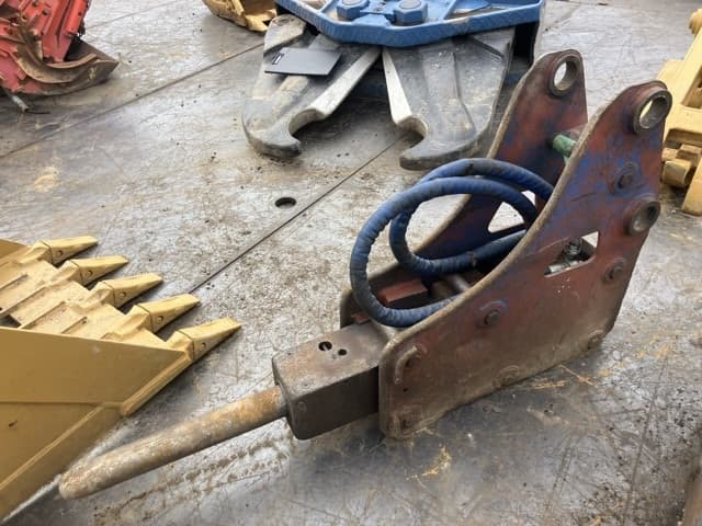 BREAKER — Auction (lot 8459-6013)